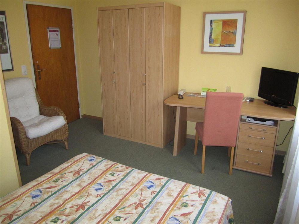 סארברוקן Hotel Faehrhaus מראה חיצוני תמונה