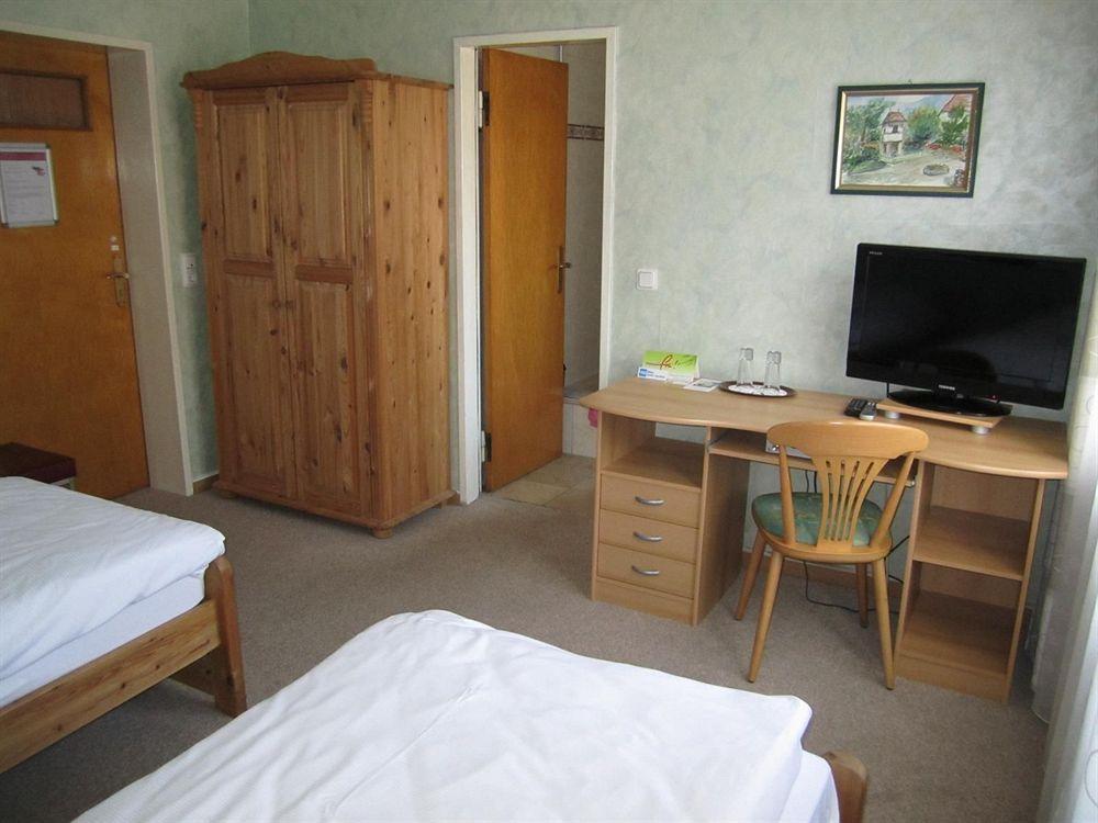 סארברוקן Hotel Faehrhaus מראה חיצוני תמונה
