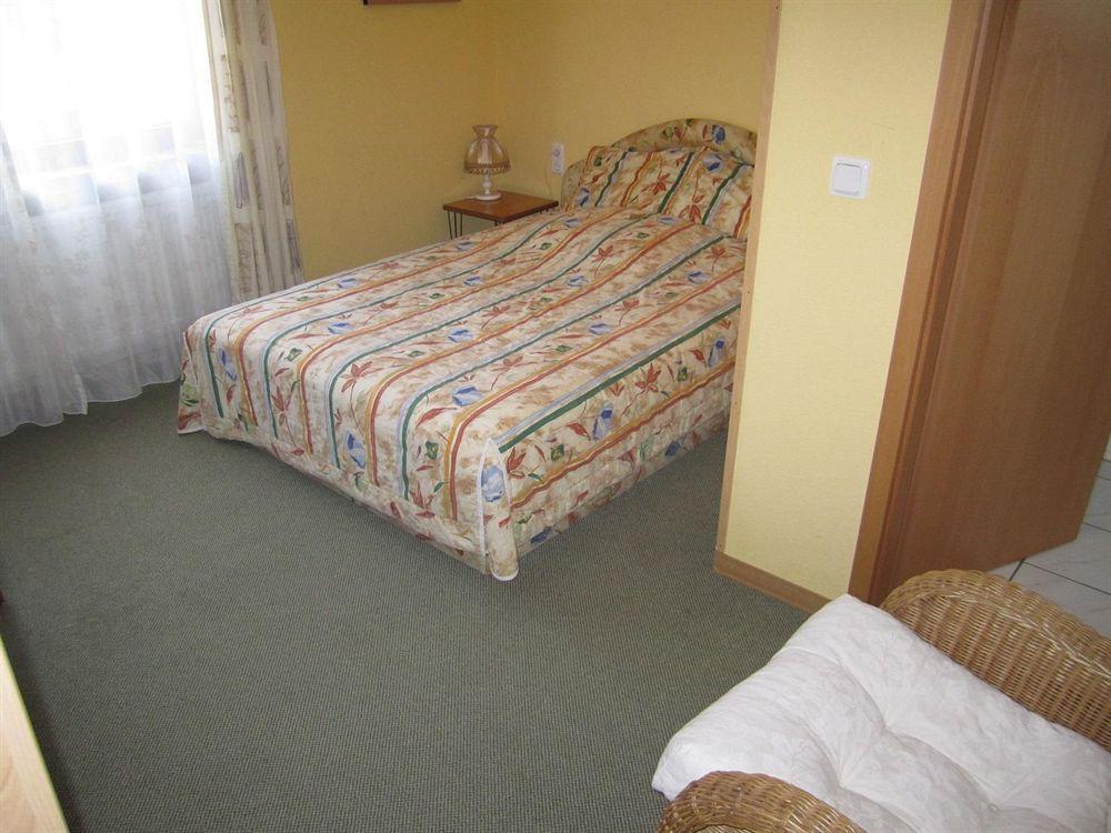 סארברוקן Hotel Faehrhaus מראה חיצוני תמונה