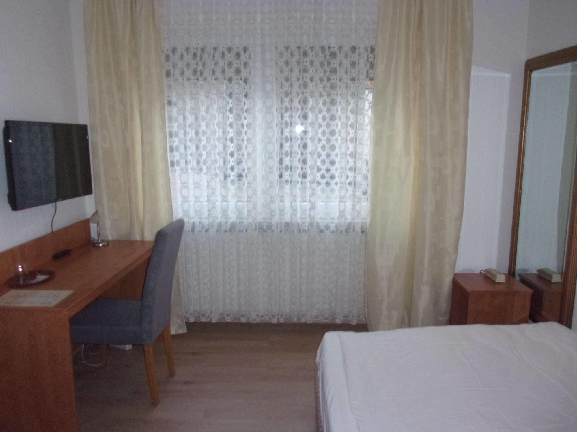 סארברוקן Hotel Faehrhaus מראה חיצוני תמונה