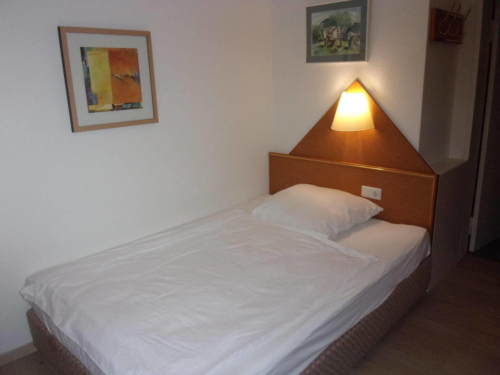 סארברוקן Hotel Faehrhaus מראה חיצוני תמונה